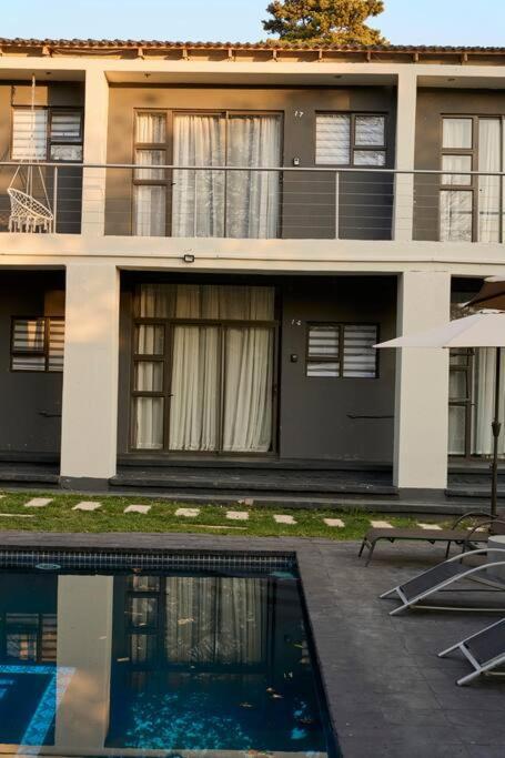 Appartement Luxury Walk To Melrose Arch 11 *